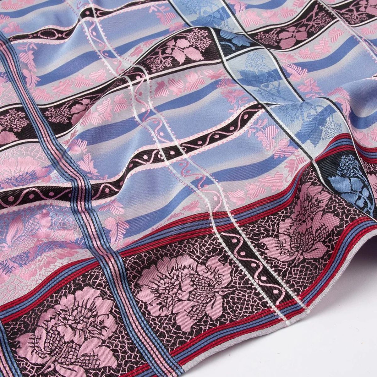 Eufemia Silkeskjerf 398.007